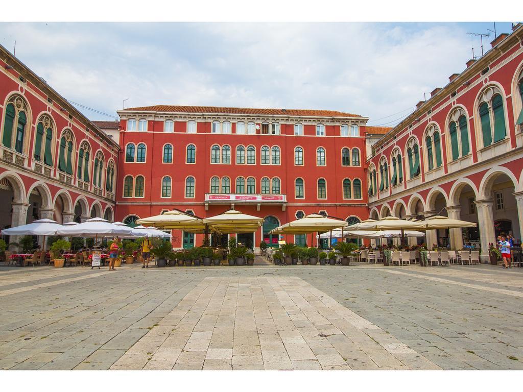 Furioso Apartments Split Buitenkant foto